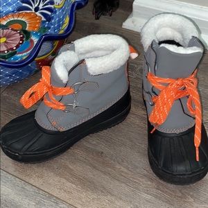 Kids snow boots
